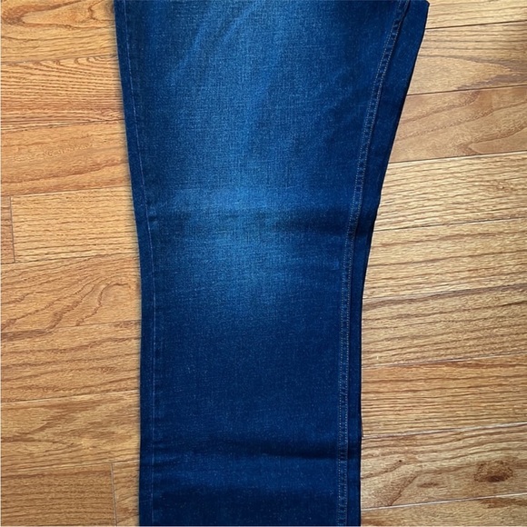 Old Navy Men Dark Wash Straight Leg Jeans - Picture 6 of 9